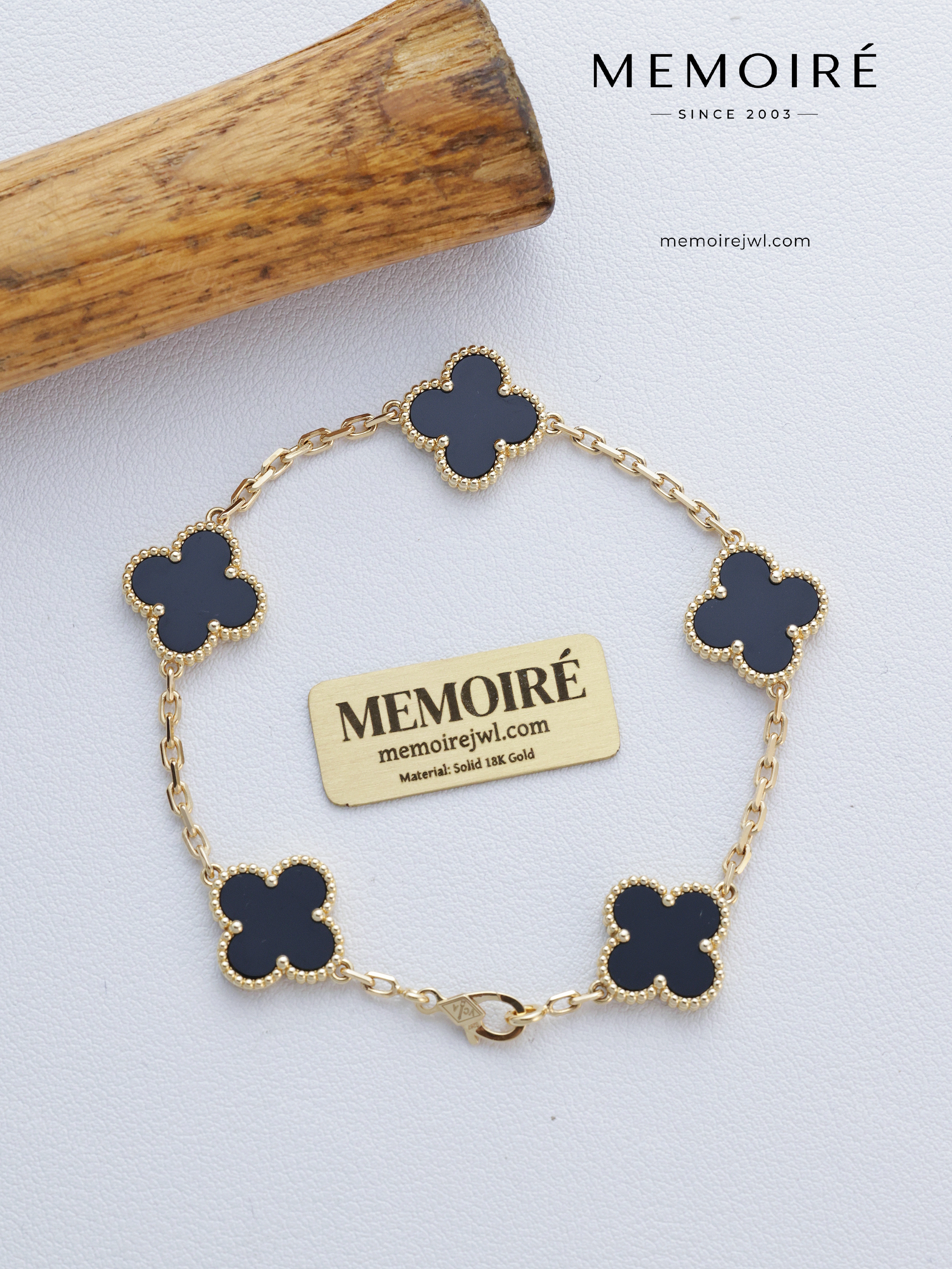 MEMOIRÉ 18K Yellow Gold Black Onyx Five Flowers Bracelet